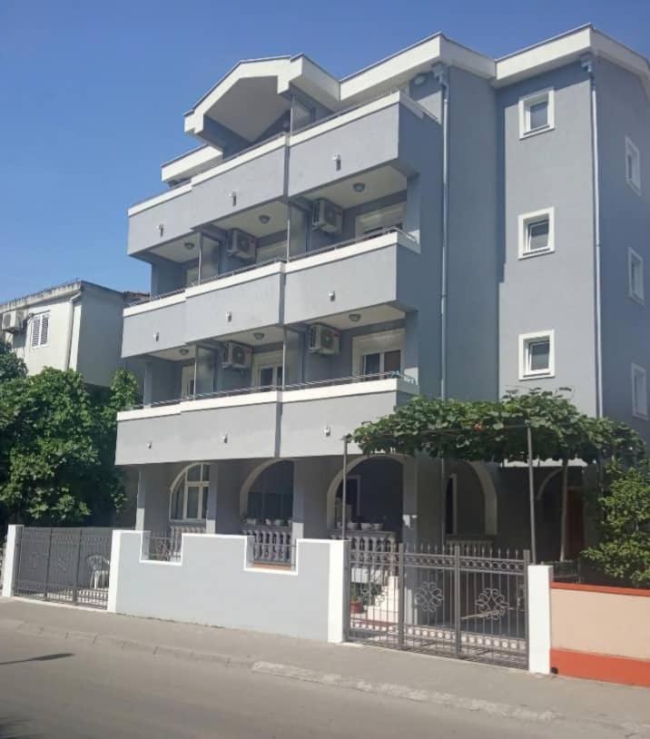 Dmd Apartmani Budva Luaran gambar